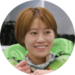 倉持莉々